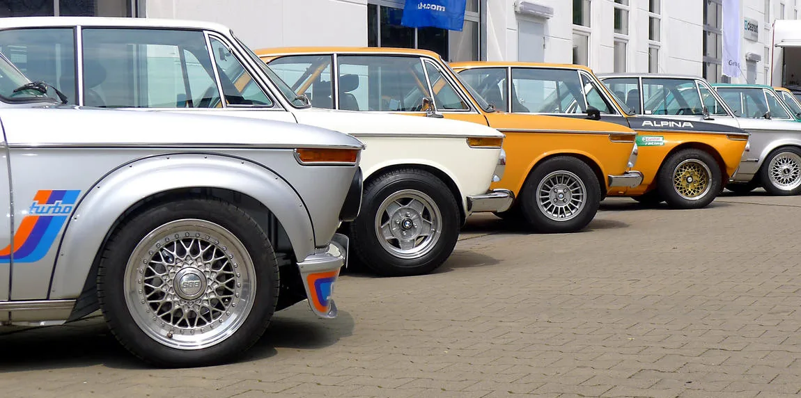 BMW 2002 Turbo, 2002, 2002 Alpina und 2002 in einer Reihe — Lineup bei Ahrend 02 Tuning