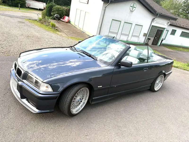 BMW E36 318i Cabrio in Fjordgrau Metallic mit M-Paket